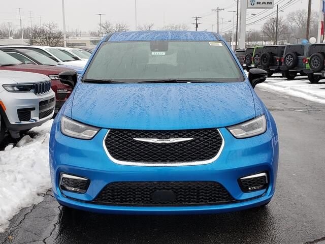 2026 Chrysler Pacifica in Bedford, OH 44146 - 18103974 5