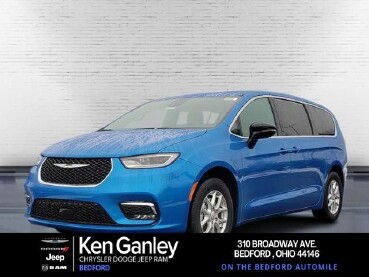 2026 Chrysler Pacifica in Bedford, OH 44146