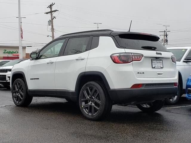2026 Jeep Compass in Bedford, OH 44146 - 18103975 3