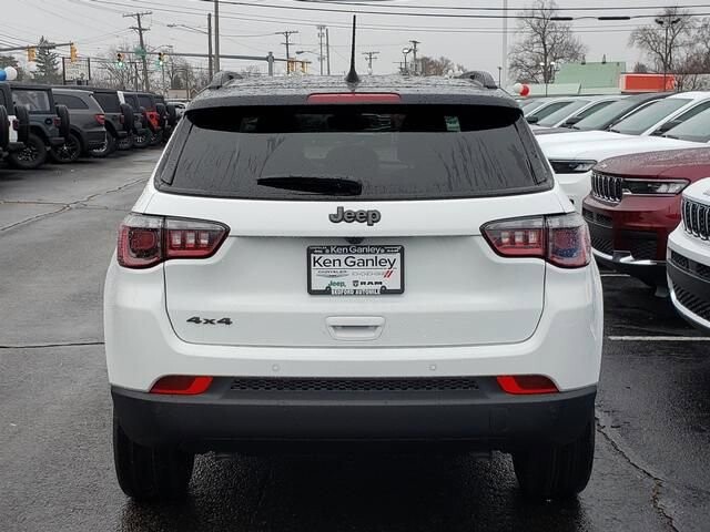 2026 Jeep Compass in Bedford, OH 44146 - 18103975 4