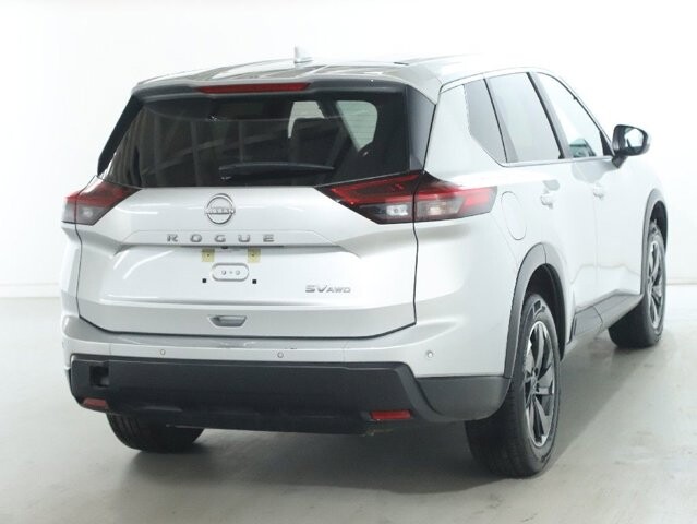 2024 Nissan Rogue in Bedford, OH 44146 - 18103977 46