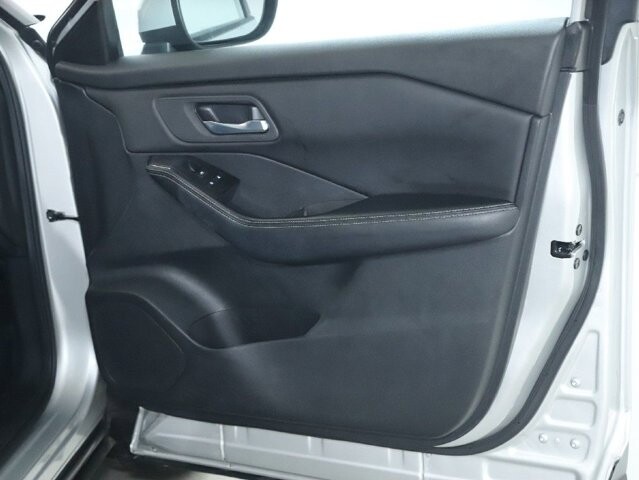 2024 Nissan Rogue in Bedford, OH 44146 - 18103977 33