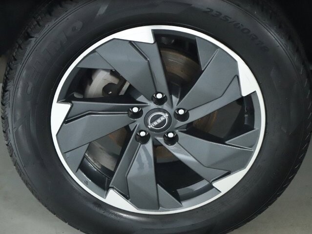 2024 Nissan Rogue in Bedford, OH 44146 - 18103977 12