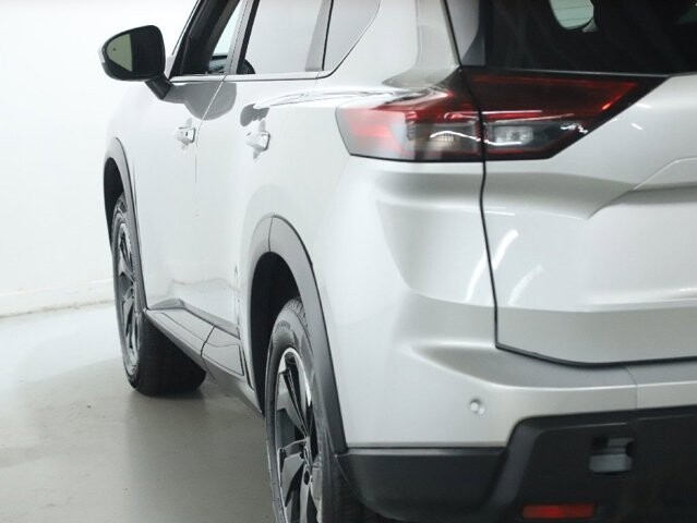 2024 Nissan Rogue in Bedford, OH 44146 - 18103977 41