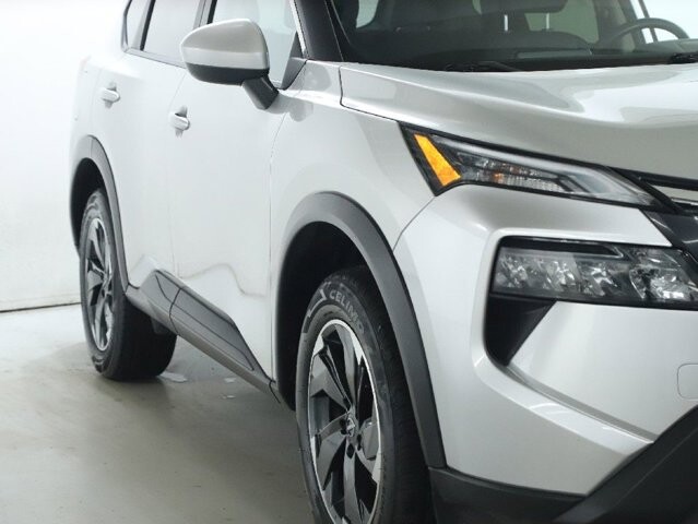 2024 Nissan Rogue in Bedford, OH 44146 - 18103977 8