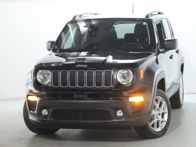 2023 Jeep Renegade in Bedford, OH 44146 - 18103979 3