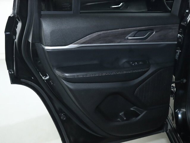 2024 Jeep Grand Cherokee in Bedford, OH 44146 - 18103980 13