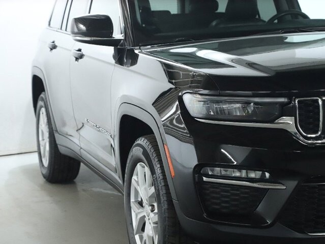 2024 Jeep Grand Cherokee in Bedford, OH 44146 - 18103980 8