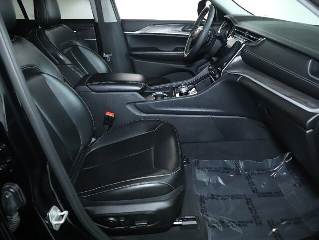 2024 Jeep Grand Cherokee in Bedford, OH 44146 - 18103980 36