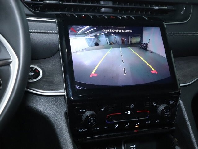 2024 Jeep Grand Cherokee in Bedford, OH 44146 - 18103980 31