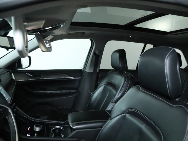 2024 Jeep Grand Cherokee in Bedford, OH 44146 - 18103980 21