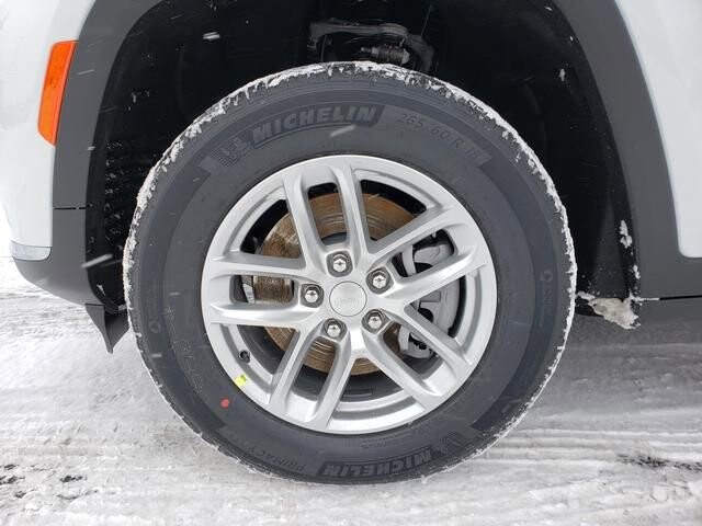 2025 Jeep Grand Cherokee L in Bedford, OH 44146 - 18103985 12