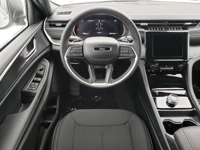 2025 Jeep Grand Cherokee L in Bedford, OH 44146 - 18103985 10