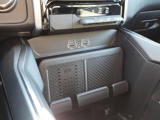 2026 RAM 1500 in Bedford, OH 44146 - 18103987 11