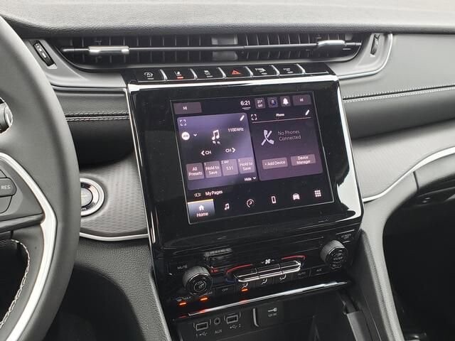 2025 Jeep Grand Cherokee L in Bedford, OH 44146 - 18103994 11