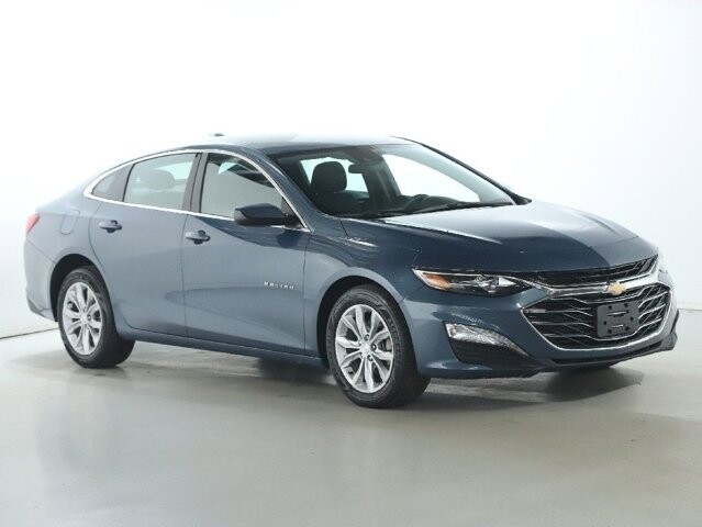 2024 Chevrolet Malibu in Bedford, OH 44146 - 18103996 9