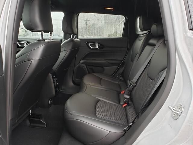 2026 Jeep Compass in Bedford, OH 44146 - 18103998 7