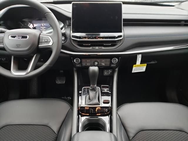 2026 Jeep Compass in Bedford, OH 44146 - 18103998 8