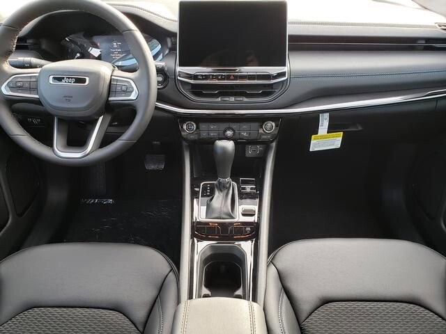 2026 Jeep Compass in Bedford, OH 44146 - 18103999 8