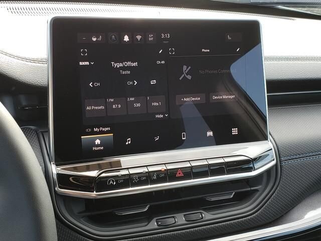 2026 Jeep Compass in Bedford, OH 44146 - 18103999 10