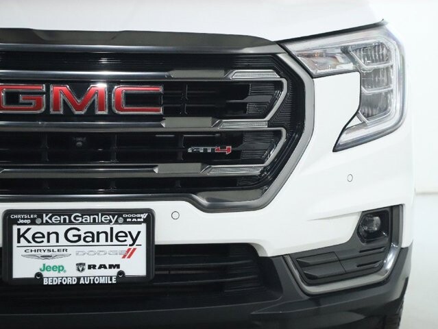 2023 GMC Terrain in Bedford, OH 44146 - 18104002 7