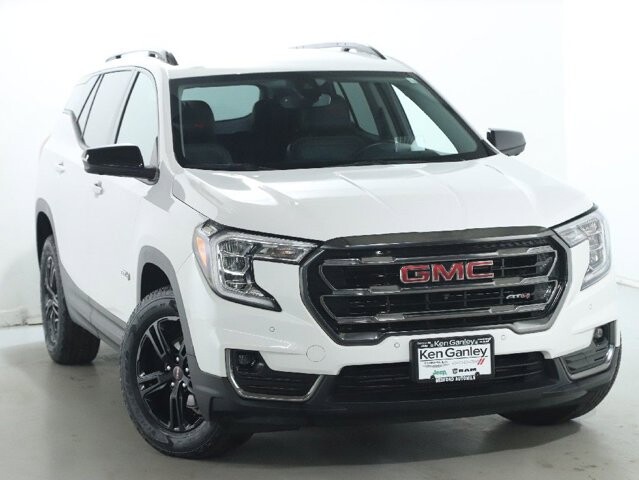 2023 GMC Terrain in Bedford, OH 44146 - 18104002 2