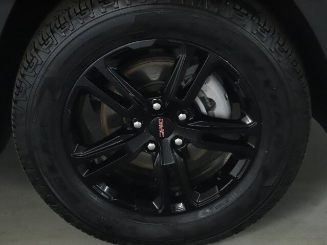 2023 GMC Terrain in Bedford, OH 44146 - 18104002 10