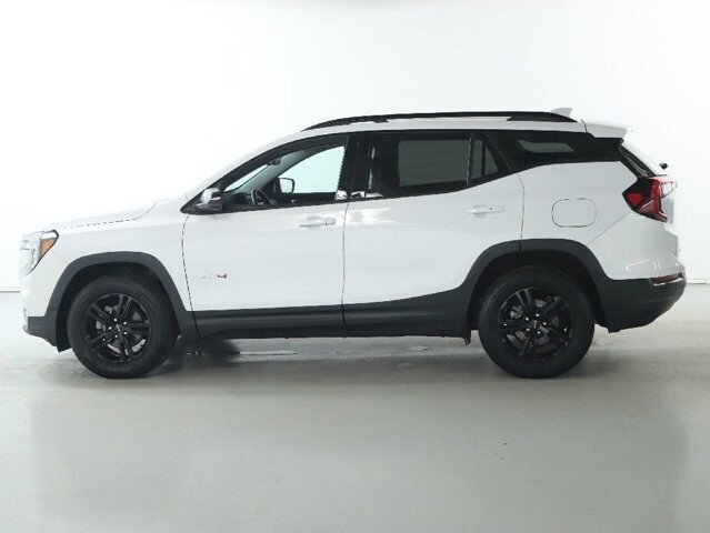 2023 GMC Terrain in Bedford, OH 44146 - 18104002 39