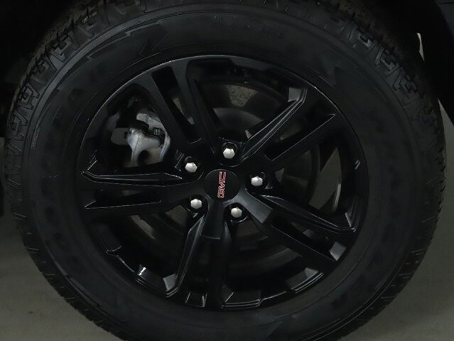 2023 GMC Terrain in Bedford, OH 44146 - 18104002 40