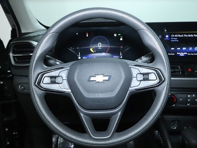 2025 Chevrolet TrailBlazer in Bedford, OH 44146 - 18104003 21