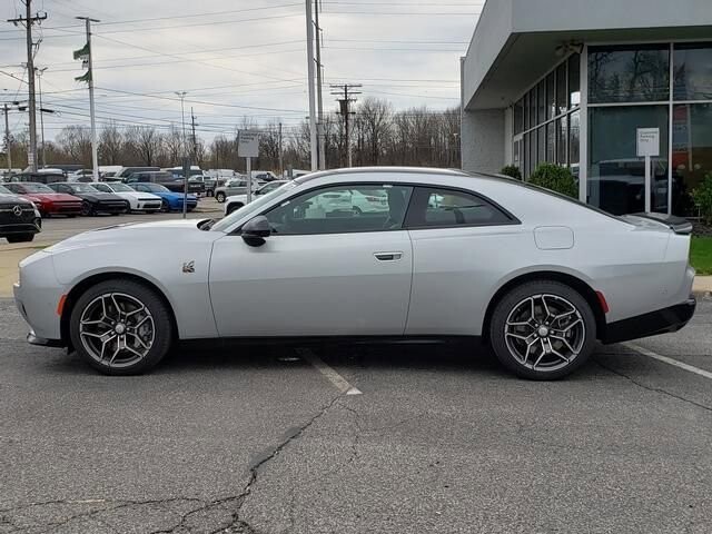 2026 Dodge Charger in Bedford, OH 44146 - 18104004 2