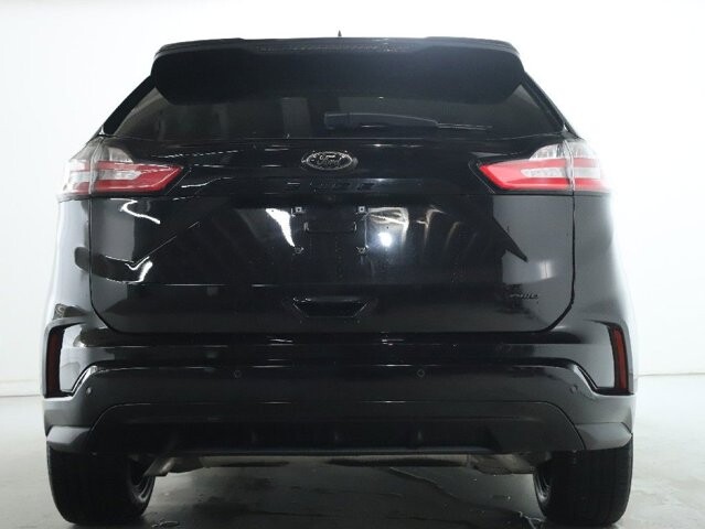 2024 Ford Edge in Bedford, OH 44146 - 18104007 40