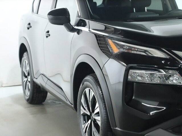 2023 Nissan Rogue in Bedford, OH 44146 - 18104008 8