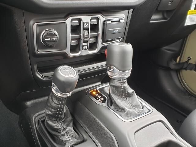 2026 Jeep Wrangler in Bedford, OH 44146 - 18104009 11