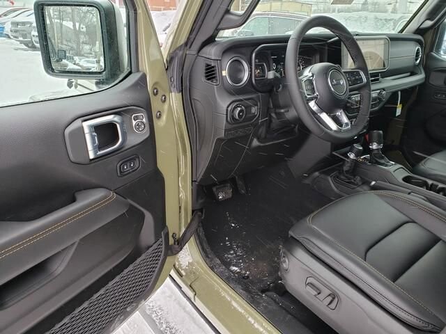 2026 Jeep Wrangler in Bedford, OH 44146 - 18104009 6
