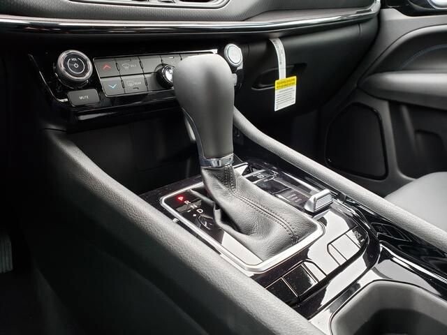 2026 Jeep Compass in Bedford, OH 44146 - 18104010 11