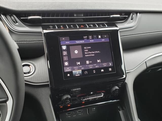 2025 Jeep Grand Cherokee L in Bedford, OH 44146 - 18104011 11