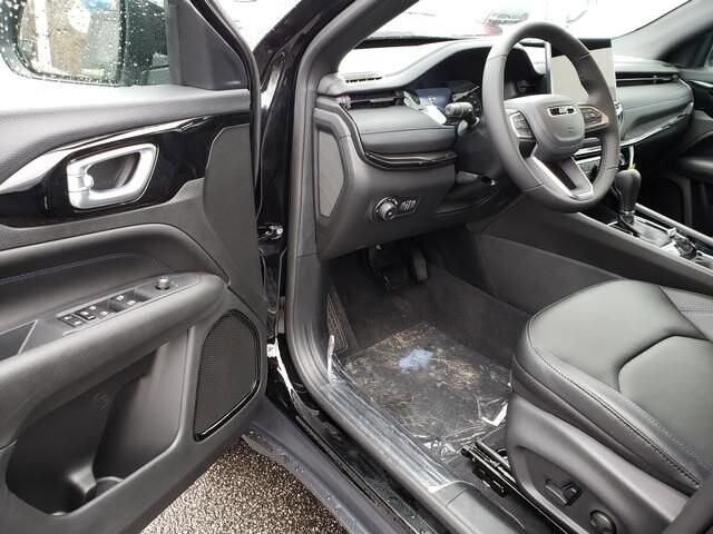 2026 Jeep Compass in Bedford, OH 44146 - 18104012 6