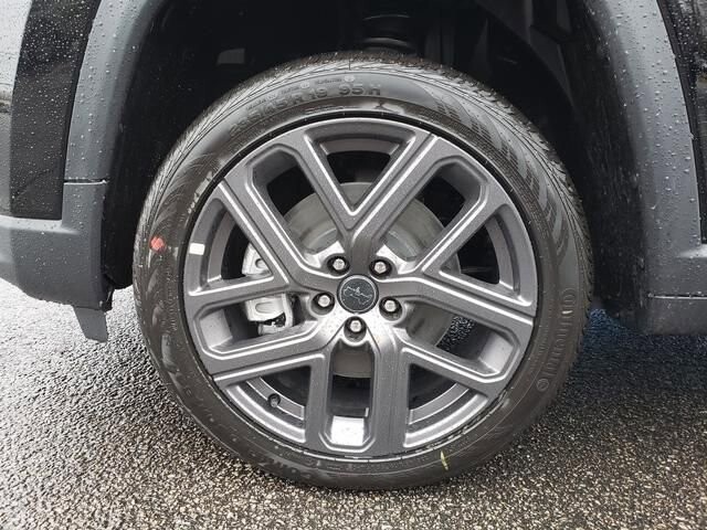 2026 Jeep Compass in Bedford, OH 44146 - 18104012 12