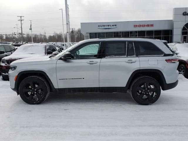 2026 Jeep Grand Cherokee in Bedford, OH 44146 - 18104014 2