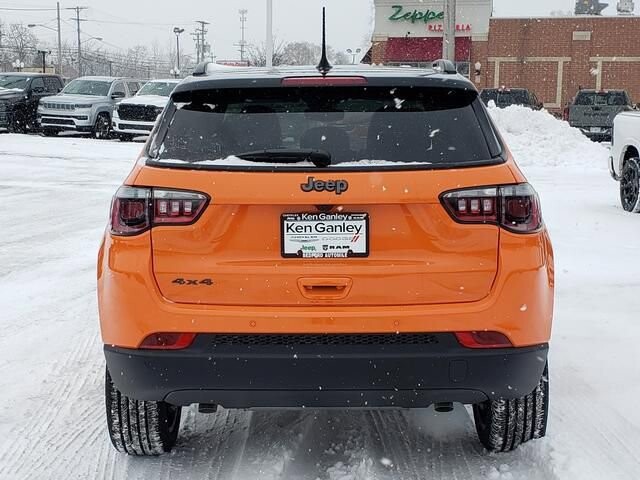2026 Jeep Compass in Bedford, OH 44146 - 18104015 4