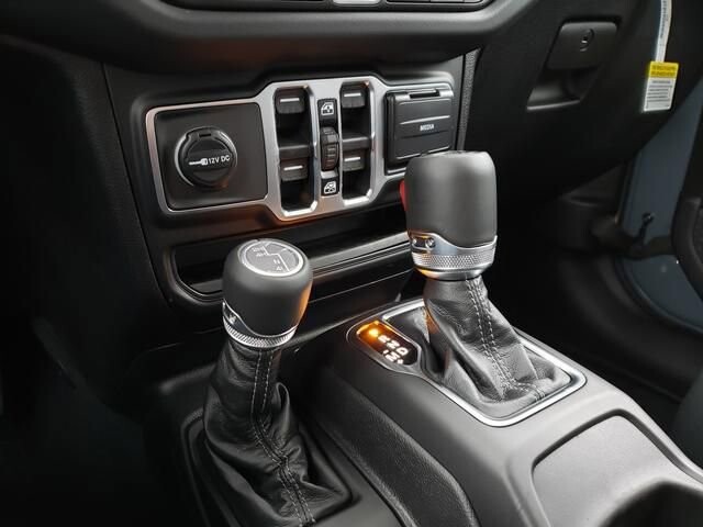 2026 Jeep Wrangler in Bedford, OH 44146 - 18104017 11