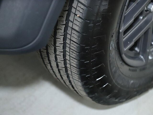 2025 Jeep Wrangler in Bedford, OH 44146 - 18104022 35