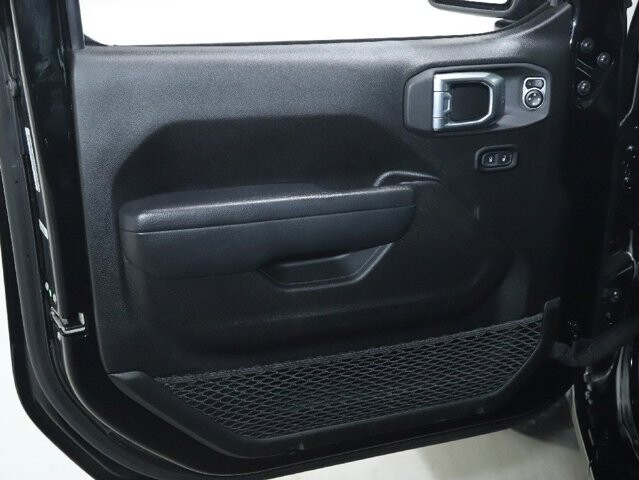 2025 Jeep Wrangler in Bedford, OH 44146 - 18104022 16