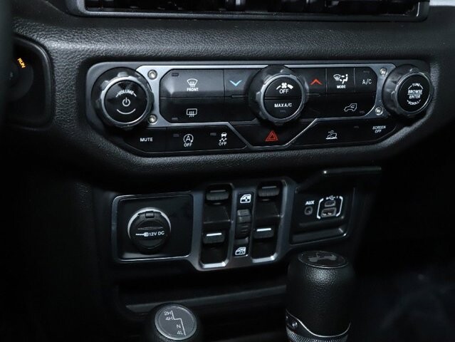 2025 Jeep Wrangler in Bedford, OH 44146 - 18104022 26