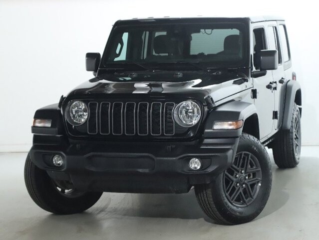 2025 Jeep Wrangler in Bedford, OH 44146 - 18104022 3