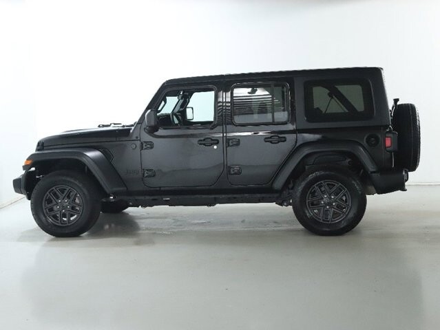 2025 Jeep Wrangler in Bedford, OH 44146 - 18104022 37