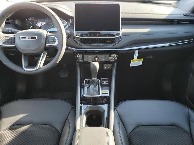 2026 Jeep Compass in Bedford, OH 44146 - 18104024 8