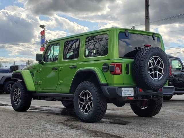 2026 Jeep Wrangler in Bedford, OH 44146 - 18104025 3