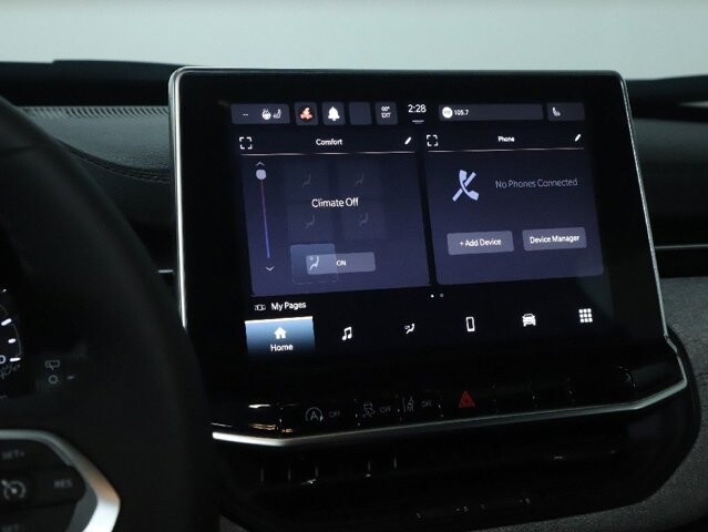 2024 Jeep Compass in Bedford, OH 44146 - 18104026 25